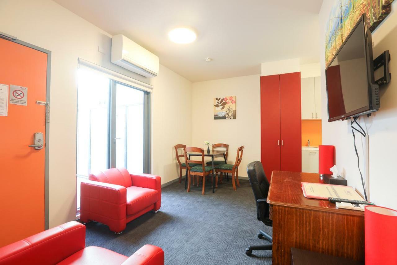 Alston Apartments Hotel, Melbourne